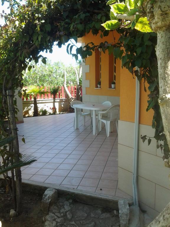 Kamarina Land Bed and Breakfast Santa Croce Camerina Exteriör bild