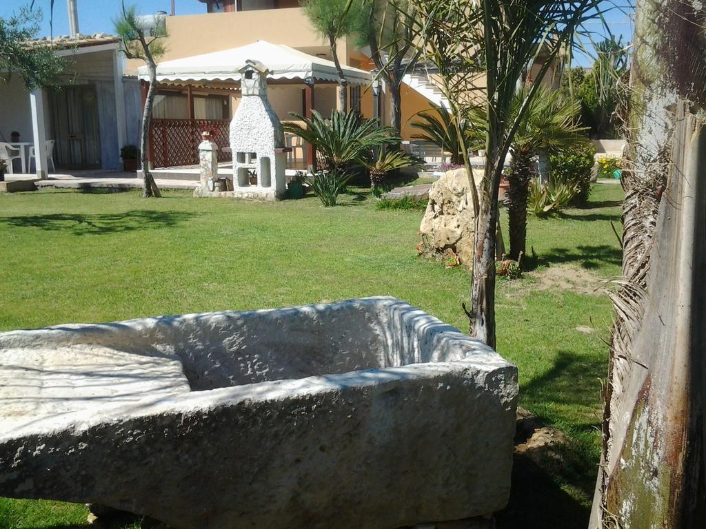 Kamarina Land Bed and Breakfast Santa Croce Camerina Exteriör bild