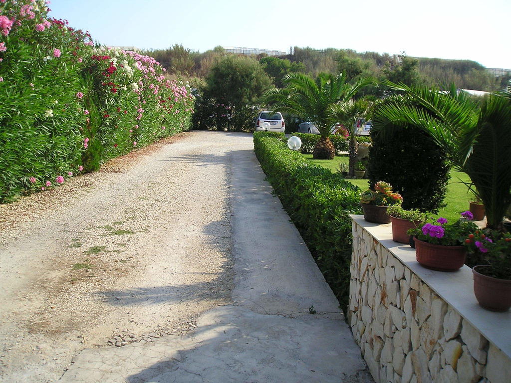 Kamarina Land Bed and Breakfast Santa Croce Camerina Exteriör bild