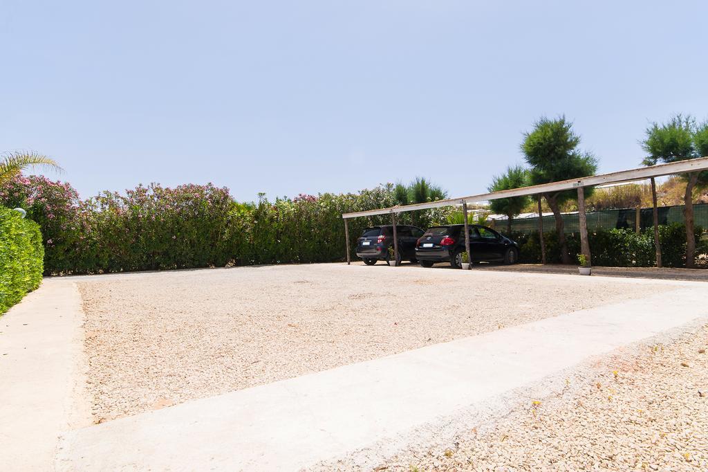 Kamarina Land Bed and Breakfast Santa Croce Camerina Exteriör bild